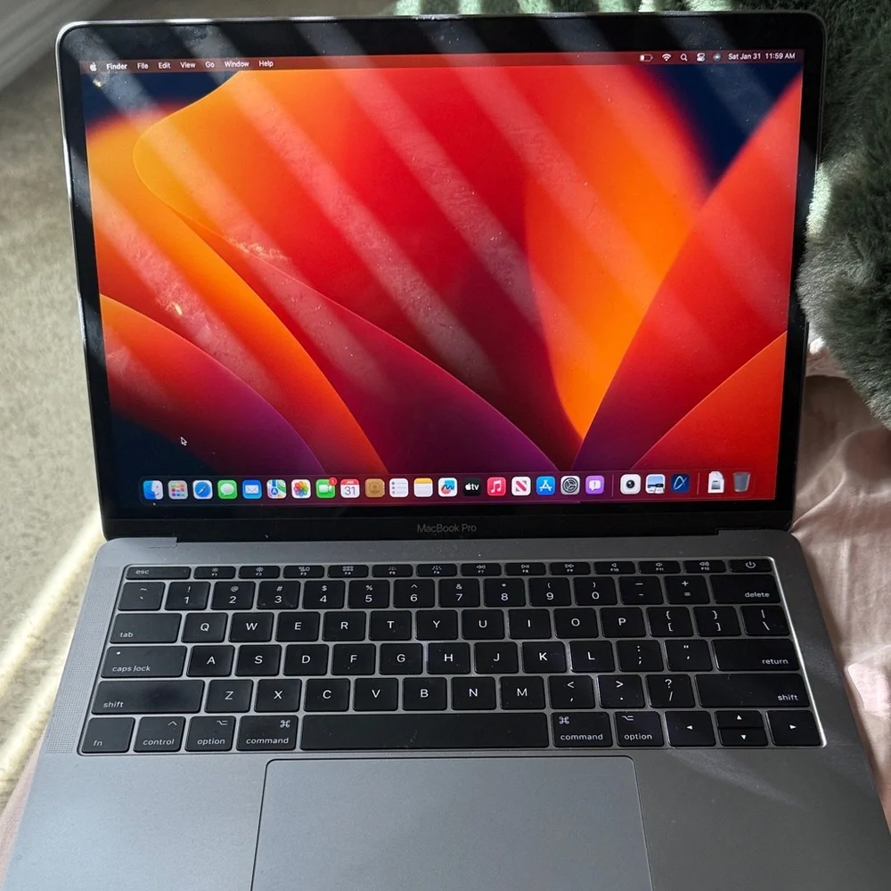 Apple MacBook Pro - Sleek Gray